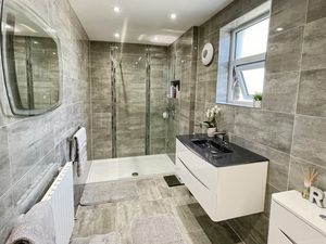 WOOD AVENUE- click for photo gallery